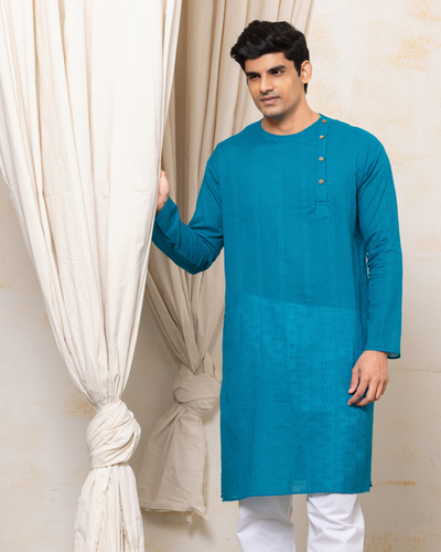 men's blue cotton kurta with round neck 